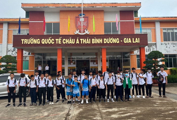 Những học viên của Học viện HAGL nhập học ở trường Quốc tế cách đây vài ngày.