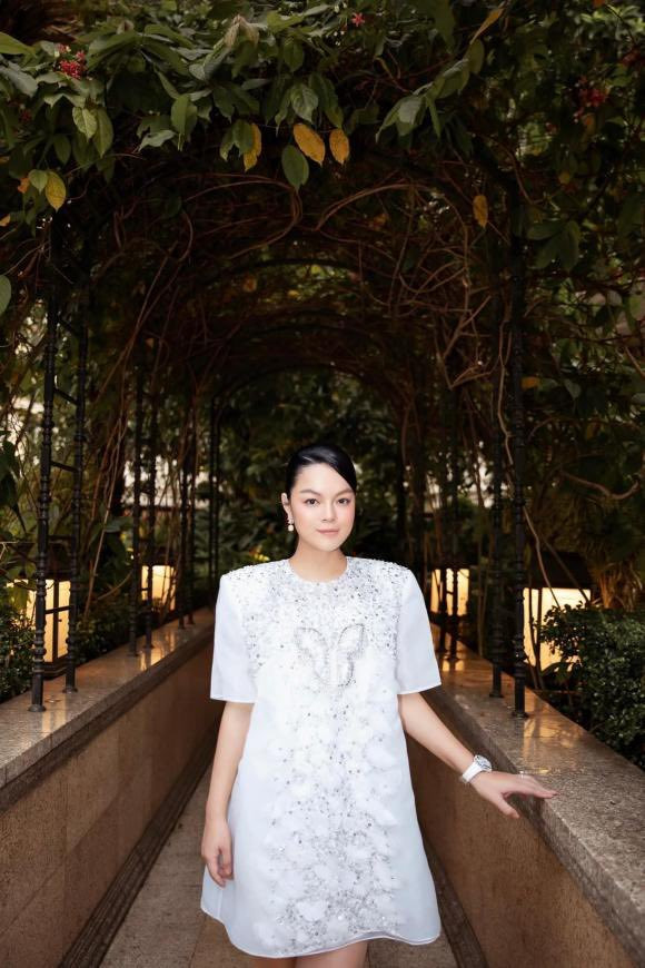 Nhan sắc 'vạn người mê' của hội mẹ bỉm sữa của dàn mỹ nhân Vbiz Ảnh 2