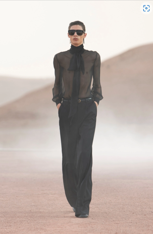 Xu hướng thời trang Xuân Hè 2023 lấy cảm hứng chủ đạo từ những mong muốn thể hiện bản thân của Gen Z và những nỗ lực xóa bỏ những lằn ranh, khoảng cách giới tính.