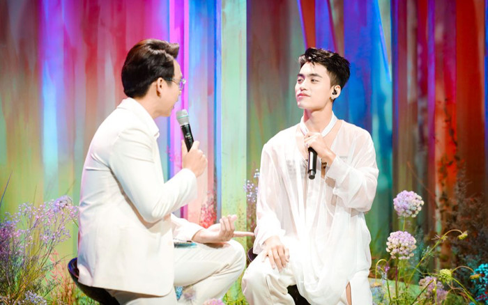 Lấn sân ca hát, em trai Sơn Tùng 'đốn tim' fan với visual siêu đỉnh, 'không muốn làm 'cái bóng' của anh' Ảnh 2