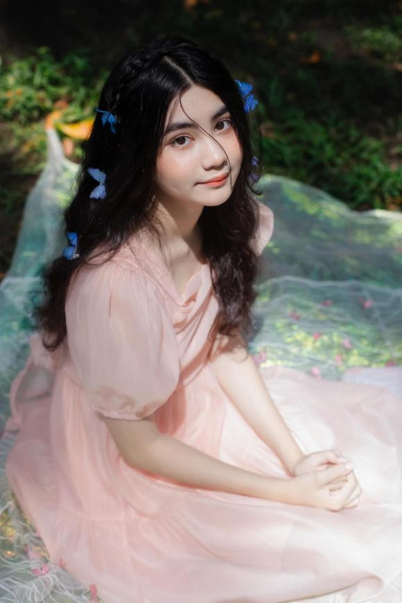 Cô em út xinh đẹp Hạt Dẻ