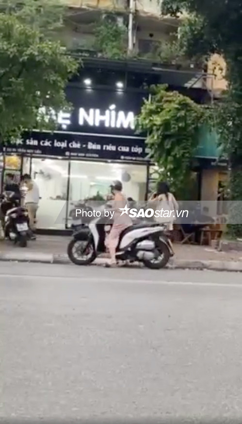 Vợ Hồng Đăng lần đầu lộ diện, phản ứng thế nào sau khi chồng về nước? Ảnh 1