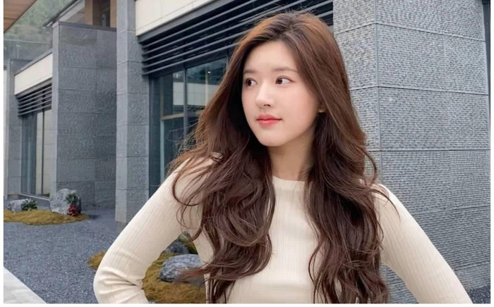 Triệu Lộ Tư vào đoàn phim mới, dân tình lo ngại diễn dở như Thả Thí Thiên Hạ Ảnh 2