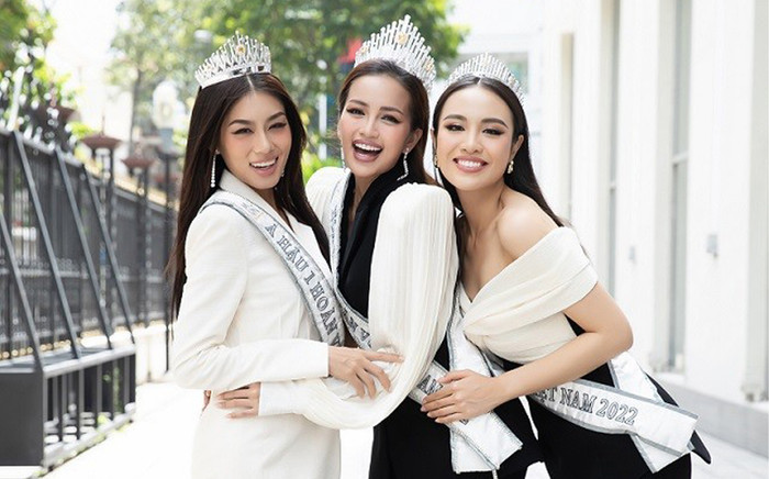 Lộ loạt ảnh 'ngày xưa ơi' của Top 3 Hoa hậu Hoàn vũ Việt Nam 2022: Ngọc Châu xinh đẹp như công chúa Ảnh 2