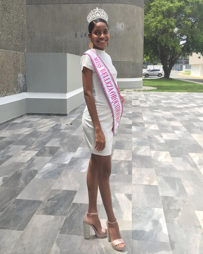 Maria Avalino từng tham gia cuộc thi sắc đẹp trước đó.