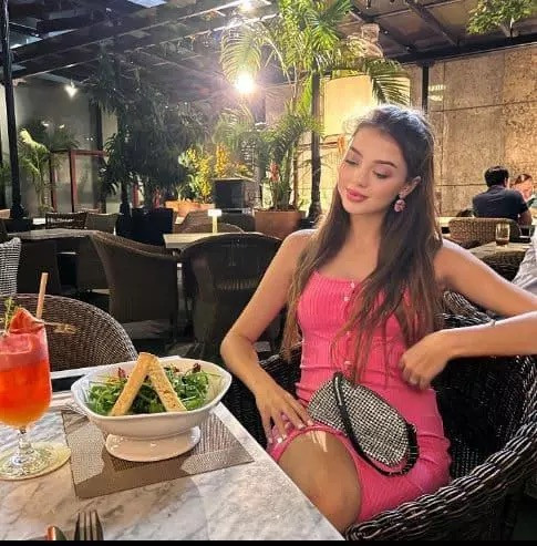 Được biết vợ Tây của Bùi Tiến Dũng đang mang thai quý tử đầu lòng. 