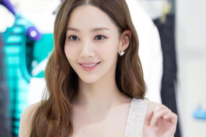 Park Min Young xuất hiện xinh đẹp ở sự kiện sau tan tin đồn 'đập mặt xây lại' Ảnh 3