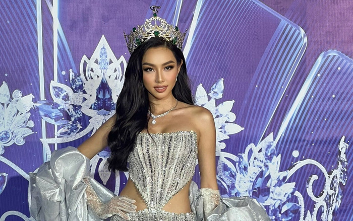 Thùy Tiên bất ngờ được fan chúc mừng sinh nhật ngay tại chung kết Miss World Vietnam 2022 Ảnh 2