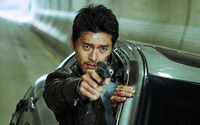 Phim mới của Hyun Bin phát hành poster nam chính siêu ngầu nhưng đây mới là mối quan tâm của khán giả Ảnh 2