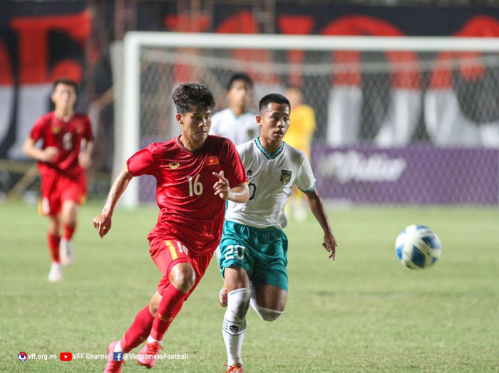  U16 Việt Nam thua Indonesia 0-1.