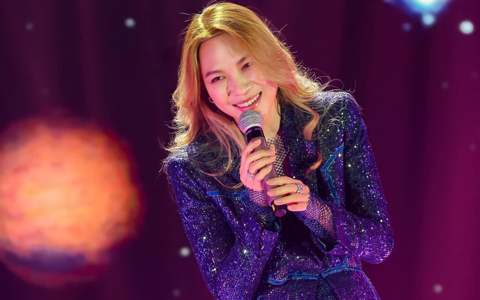 Sân khấu 'Hẹn ước từ hư vô' của Mỹ Tâm: Nhan sắc sáng rực cả một góc trời! Ảnh 2