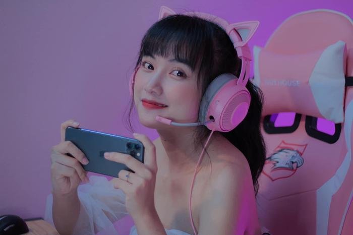 Streamer ZyZy 'nàng thơ' xinh đẹp nghiện ma túy vừa bị công an tạm giữ hình sự nổi tiếng thế nào? Ảnh 3