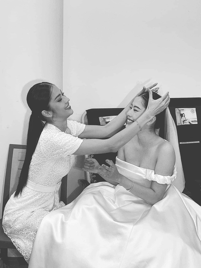 Nam Em - Nam Anh đều out top trong các cuộc thi sắc đẹp khiến khán giả ngỡ ngàng và tiếc nuối cho người đẹp.