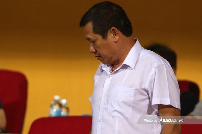 Trưởng ban trọng tài VFF cần phải chịu trách nhiệm nếu thuộc cấp liên tục sai.