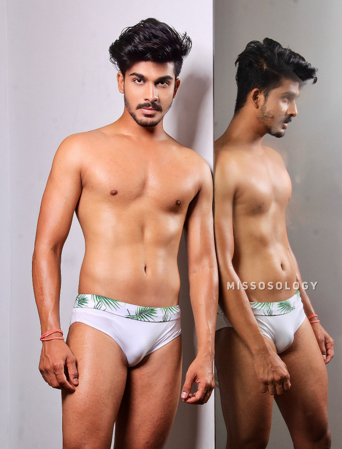 Đại diện Ấn Độ.