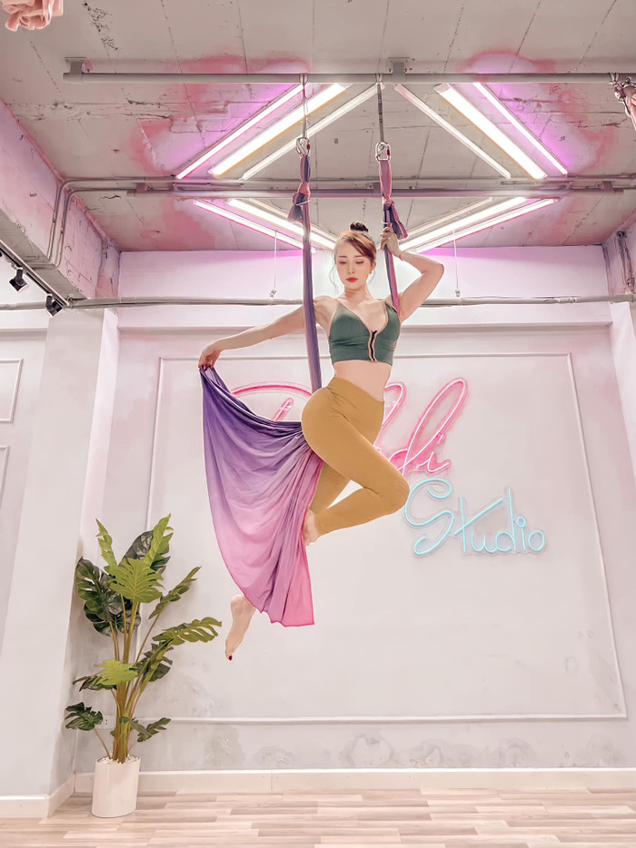 'Cá sấu chúa' Quỳnh Nga tiết lộ bí quyết sở hữu vòng eo con kiến 55 cm Ảnh 3