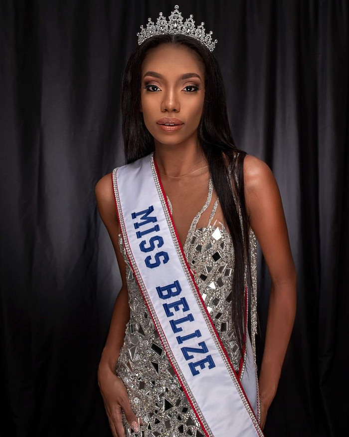 Nhà toán học đăng quang Miss Universe Belize: Học thức khủng nhưng sắc vóc 'tuổi gì' so với Ngọc Châu? Ảnh 1