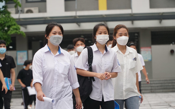 Xôn xao thông tin 'môn Văn thi theo hình thức trắc nghiệm', Bộ GD&ĐT nói gì? Ảnh 2