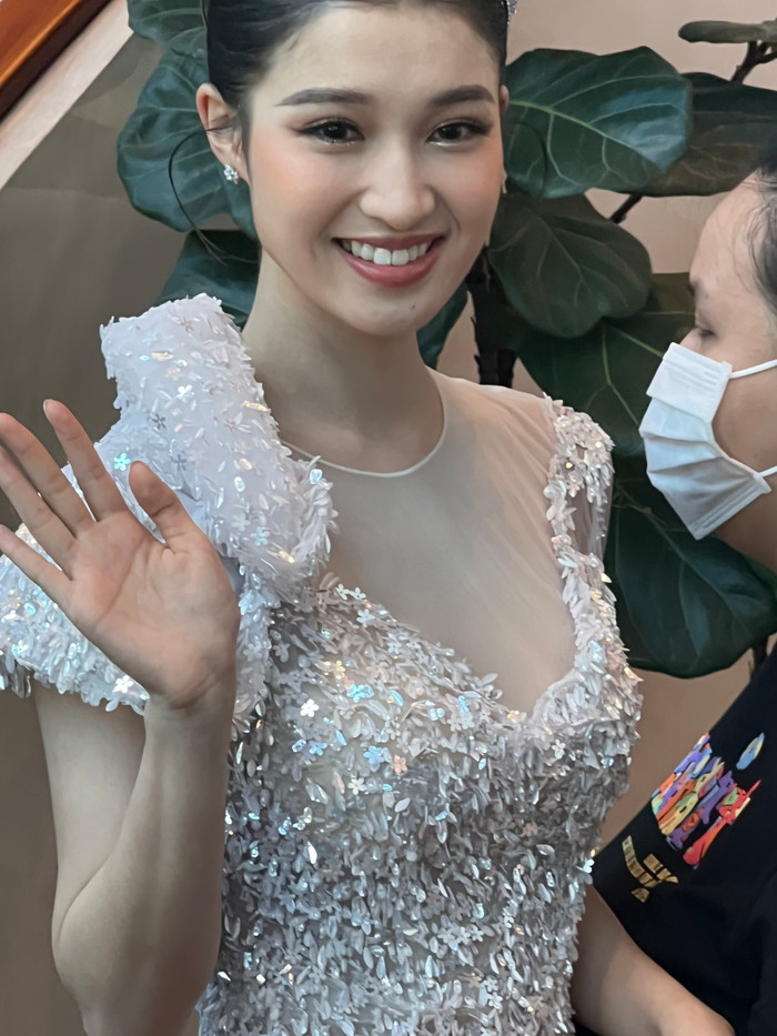 Sở hữu làn da đẹp nhất trong dàn thí sinh Miss World Vietnam 2022, Á hậu Phương Nhi vẫn tự tin tỏa sáng trong bức ảnh chưa qua chỉnh sửa.