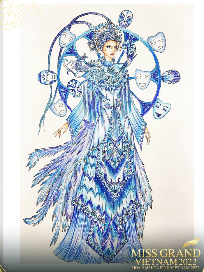 'Đoạn trường vinh hoa' lấy ý tưởng từ nghệ thuật sân khấu hát hồ quảng. Bộ trang phục được đính kết tinh tế trên nền hoa văn tinh xảo, gam màu tươi mát, bắt mắt. Bộ trang phục như một lời thương cảm cho thân phận người nghệ sĩ, khi bức màn nhung buông xuống, danh vọng tắt.