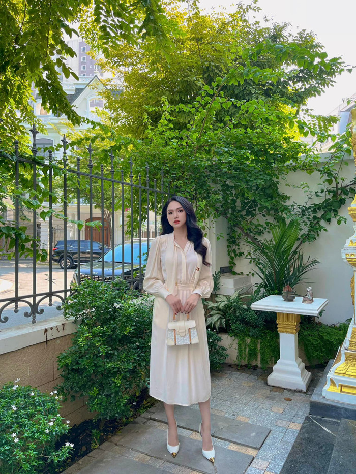 Hương Giang mới về nước sau một chuyến du lịch dài ngày tại các địa điểm khác nhau