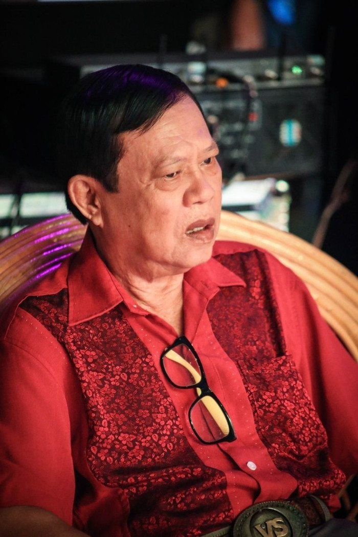 Dù lâm cảnh bệnh tật, nhạc sĩ Vinh Sử không muốn phiền lụy, làm gánh nặng cho gia đình. 