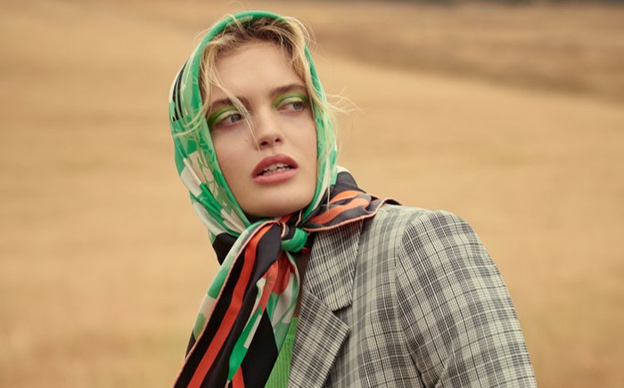 Vén màn về món phụ kiện kinh điển trong tủ đồ của cô nàng thời thượng Ảnh 2