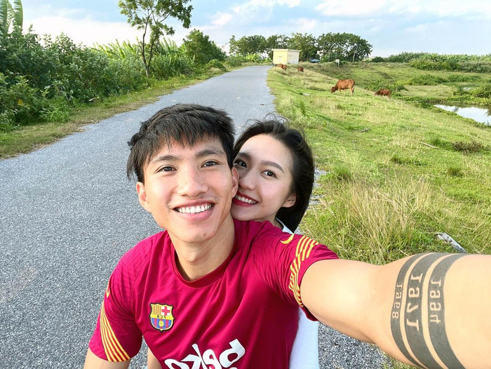 Nghi vấn Doãn Hải My về quê Đoàn Văn Hậu ra mắt nhà bạn trai.