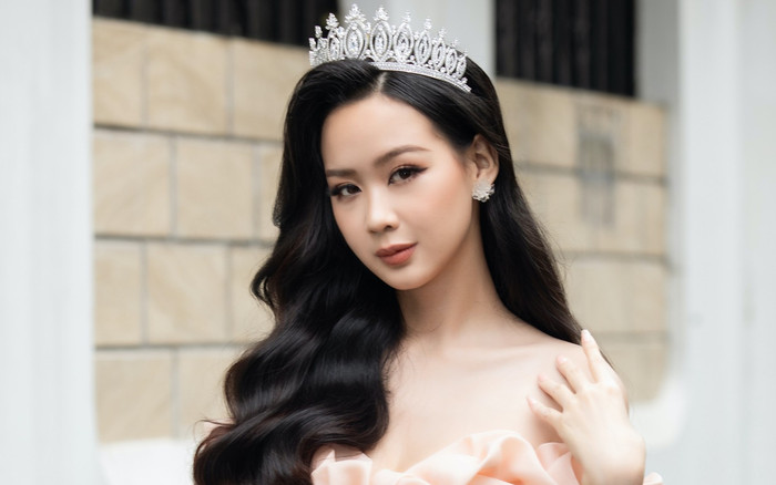 'Á hậu cao nhất lịch sử Việt Nam' học hỏi Khánh Vân, khoe cú đá váy 'thần thánh' Ảnh 2