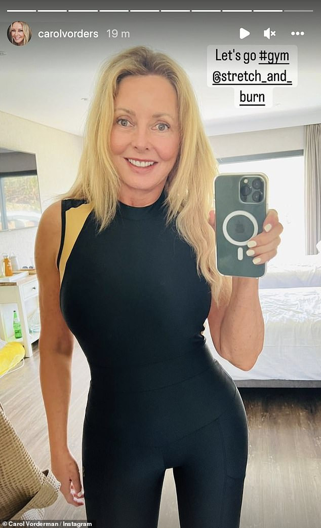 Uống nước ép trong nửa tháng, nữ MC U70 bất ngờ giảm được hẳn một cỡ váy Ảnh 4