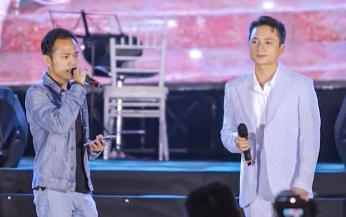 Fan nam bay tận 'nửa vòng trái đất' về Việt Nam chỉ để song ca cùng Phan Mạnh Quỳnh ca khúc gây xúc động Ảnh 2