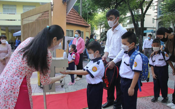 Học sinh TP.HCM hân hoan ngày tựu trường Ảnh 2