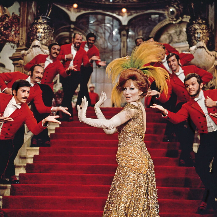 9 bộ váy Hollywood kinh điển làm chao đảo giới điện ảnh và thời trang Ảnh 3