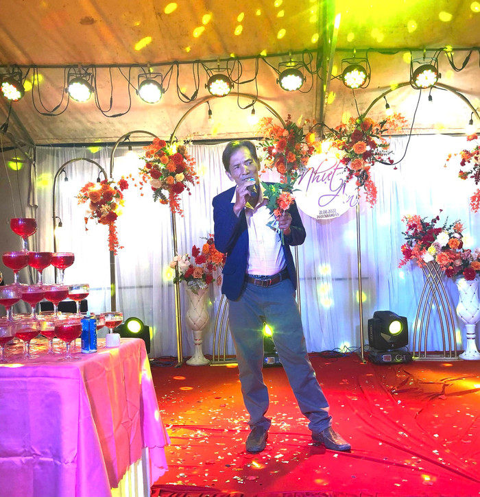 Hình ảnh mới nhất của nghệ sĩ Thương Tín được nhạc sĩ Tô Hiếu chia sẻ.