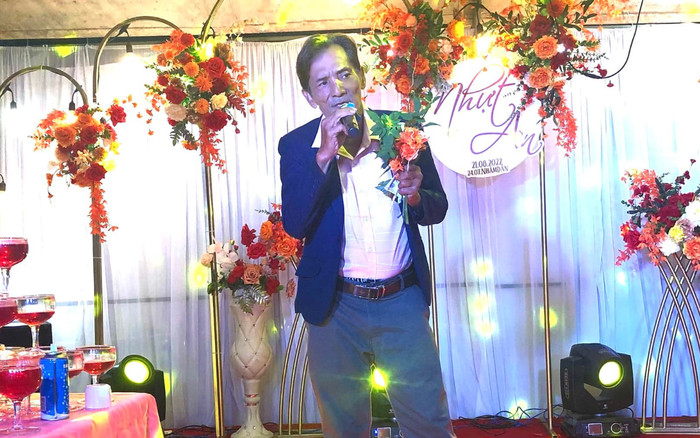 Thương Tín đi hát đám cưới sau clip lang thang, muốn dùng tiền cát-sê làm từ thiện Ảnh 2