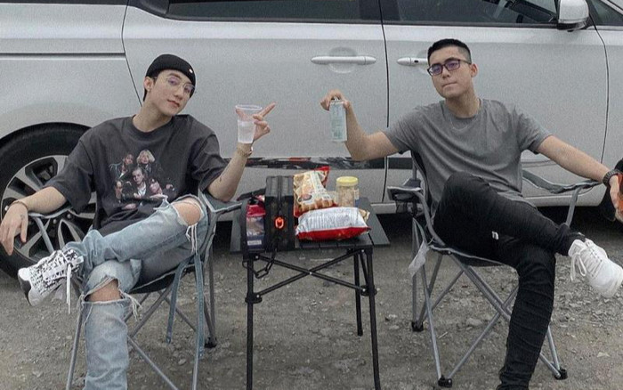 Sơn Tùng nhập hội fan MONO, 'quẩy' cực mạnh trên nền nhạc bài mới của em trai Ảnh 2