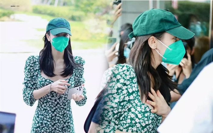 Diện váy giá bình dân, Địch Lệ Nhiệt Ba vẫn lọt vào top tìm kiếm nhiều nhất vì điều này Ảnh 2