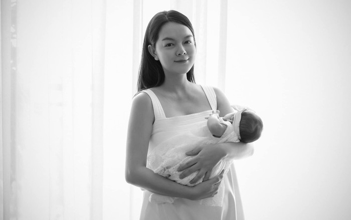 Phạm Quỳnh Anh đón tuổi mới bên cạnh con gái thứ 3 Ảnh 2