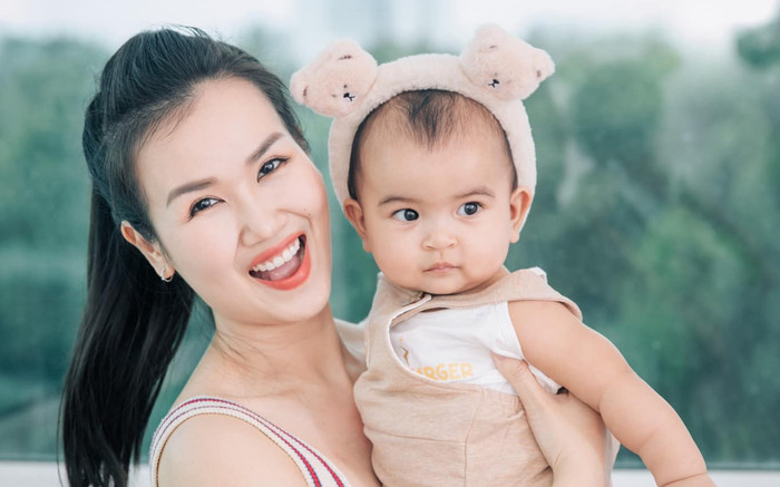 Con gái Võ Hạ Trâm 'đốn tim' netizen bởi loạt khoảnh khắc dễ thương, lém lỉnh Ảnh 2