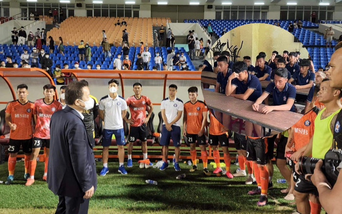 Chủ tịch CLB Đà Nẵng nói gì khi U17 bỏ giải vì không có tiền? Ảnh 2