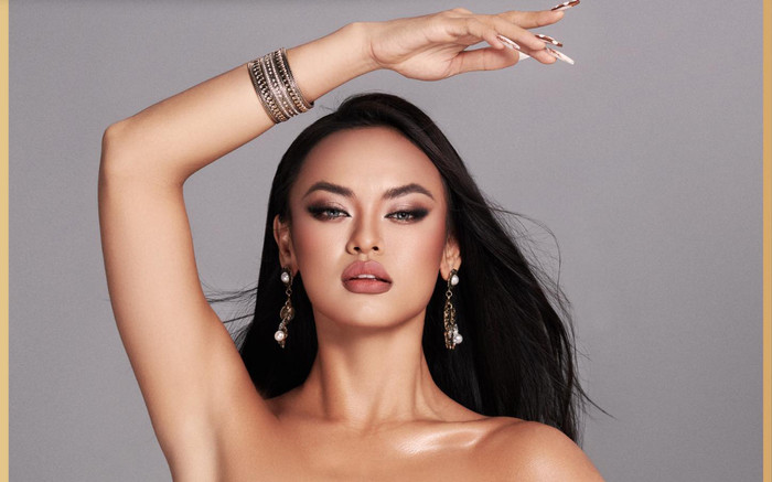 Mai Ngô quay trở lại đấu trường nhan sắc, bảng thành tích dài dằng dặc có giúp cô 'giật' crown? Ảnh 2