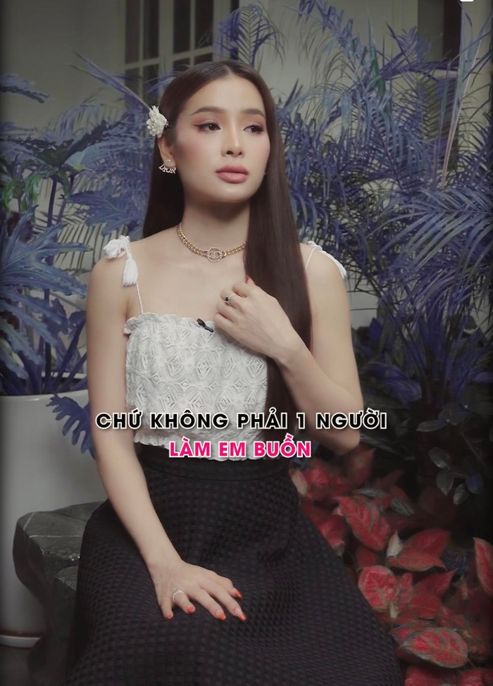 Đoạn clip trên của Phương Trinh Jolie đã nhanh chóng trở thành chủ đề để cư dân mạng bàn tán sôi nổi.