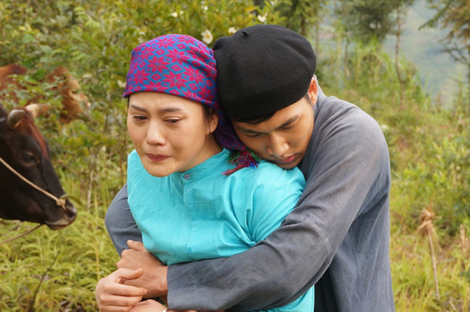 Đình Tú - Phương Oanh lấy nước mắt khán giả trong 'Lặng Yên Dưới Vực Sâu'.