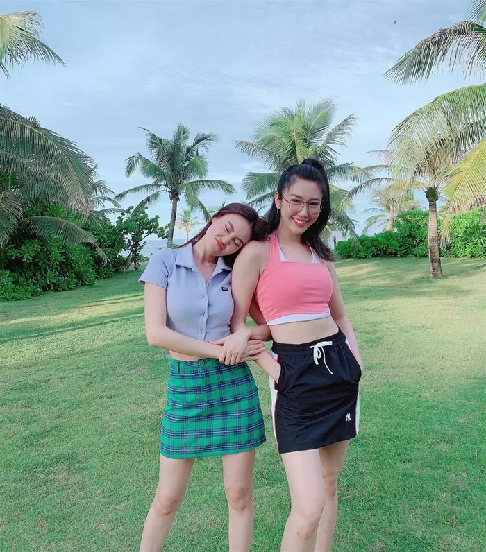 Thúy Ngân tình tứ nhảy nhót bên cạnh Ninh Dương Lan Ngọc, dân mạng tức tốc 'đẩy thuyền' cặp OTP! Ảnh 1