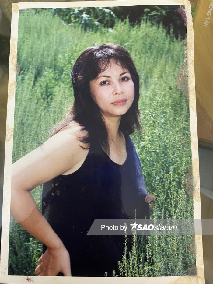 Đây là bức hình được một người bạn của  NSƯT Thanh Quý chụp ngẫu nhiên. Bà cho hay lúc này khoảng 27-28 tuổi, khi đã sinh con gái.