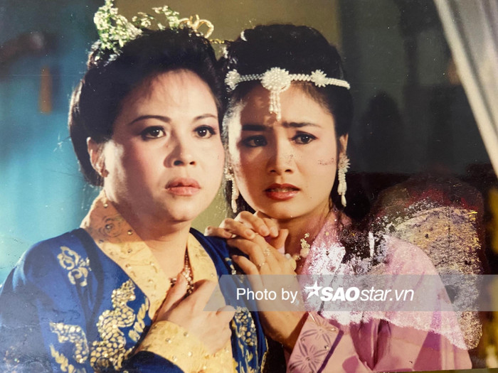 NSƯT Thanh Quý bên NSND Thu Hà 'Lá ngọc cành vàng'.