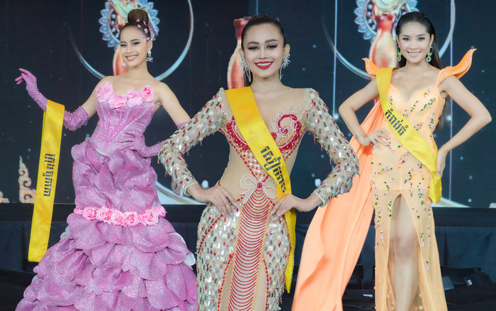 'Thảm hoạ' váy dạ hội của thí sinh Miss Grand Cambodia: Vừa ô dề, vừa kém sang? Ảnh 2