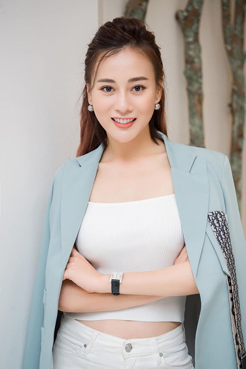 Cô không chỉ xinh đẹp mà ngày càng xuất sắc trong sự nghiệp diễn xuất