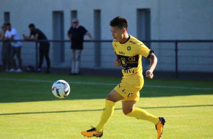 Pau FC đã nhận trận thua thứ ba ở Ligue 2 và xếp áp chót bảng xếp hạng, dù Quang Hải chơi đầy cố gắng.