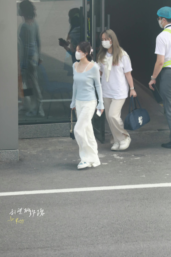 Bắt gặp Triệu Lộ Tư ăn diện 'bỏng mắt' đi gặp Ngô Lỗi sau Tinh Hán Xán Lạn Ảnh 4